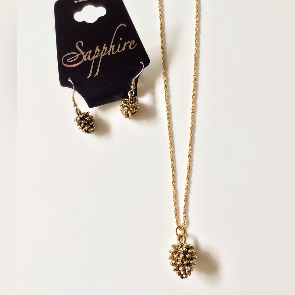 Vintage 90s Y2k Gold Tone Rhinestone Acorn Pendant And Pierced Earrings Set Noc